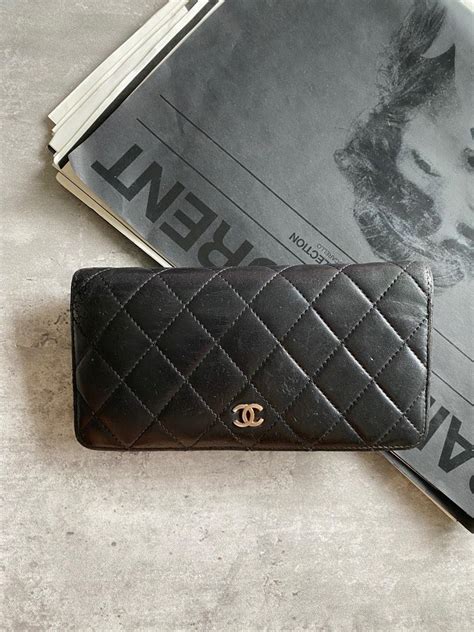 authentic Chanel lambskin wallet